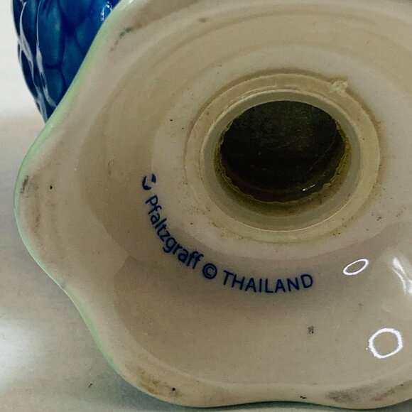 Pfaltzgraff Summer Breeze Hydrangea Flower Salt & Pepper Shakers Purple Green - Picture 3 of 8